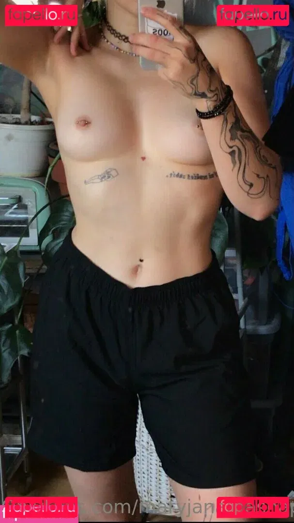 maryjanakrasnapanna Onlyfans Photo Gallery 