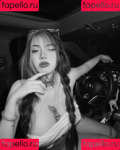 ellekampong Onlyfans Photo Gallery 