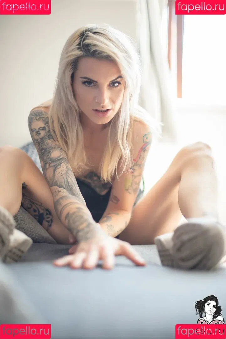 mandeelou Onlyfans Photo Gallery 