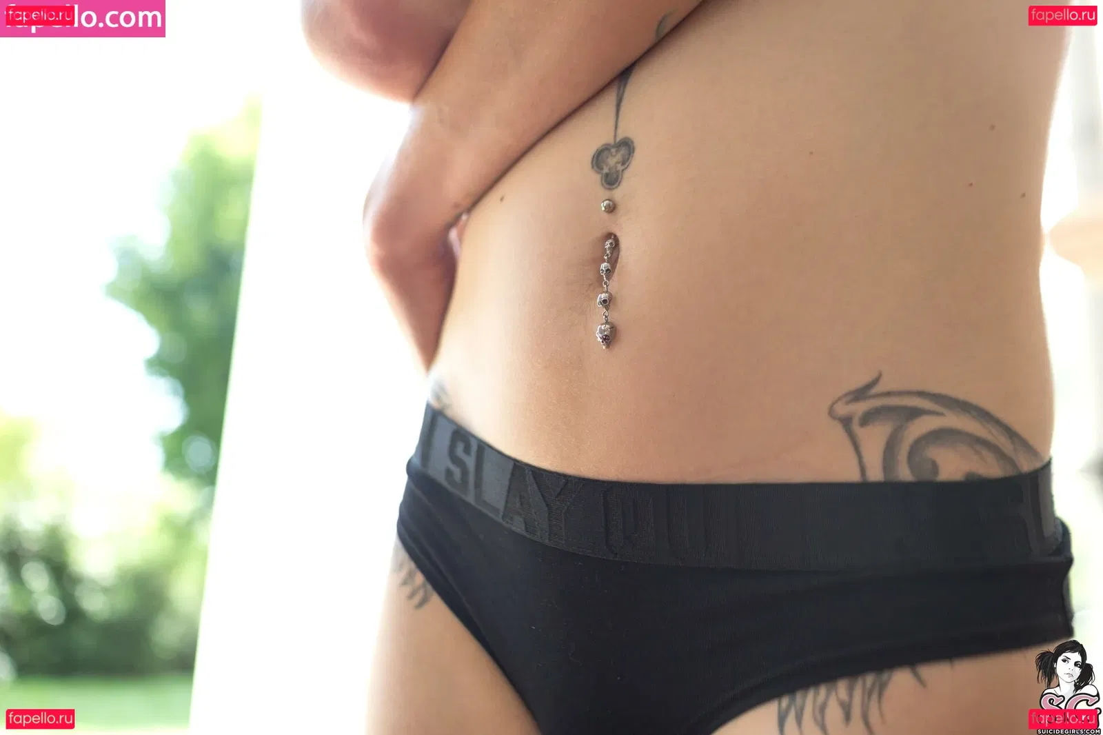 mandeelou Onlyfans Photo Gallery 