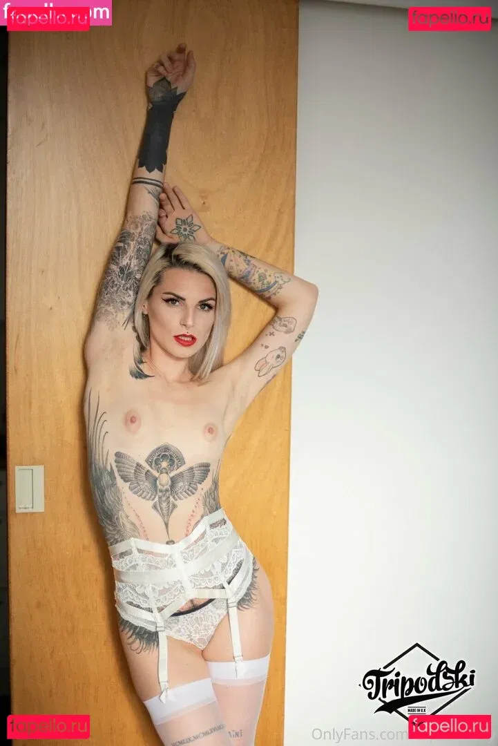 mandeelou Onlyfans Photo Gallery 