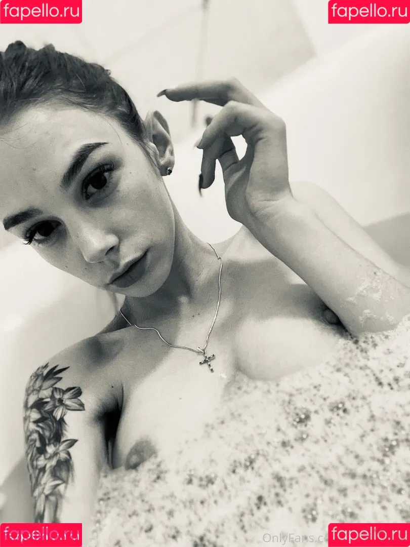 hotfallingdevil Onlyfans Photo Gallery 