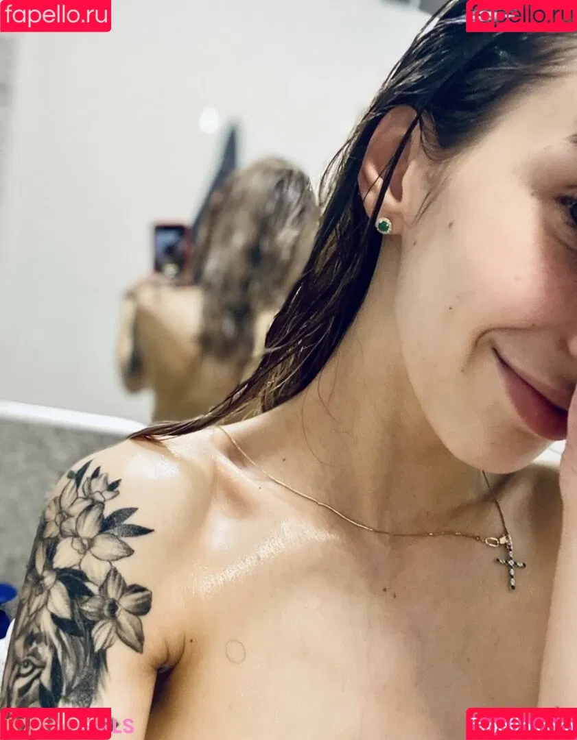 hotfallingdevil Onlyfans Photo Gallery 