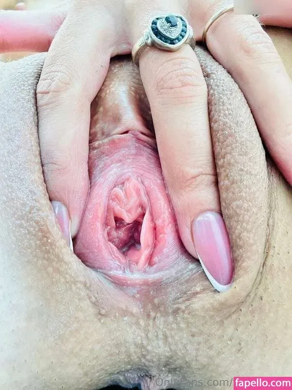 hotfallingdevil Onlyfans Photo Gallery 