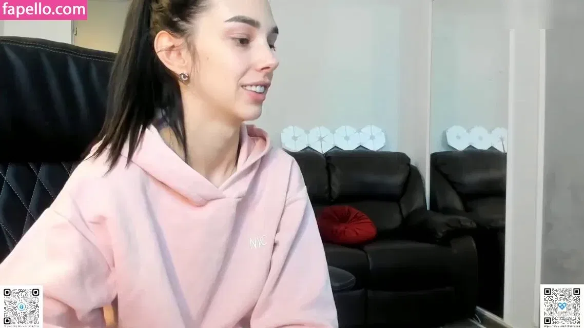 hotfallingdevil Onlyfans Photo Gallery 