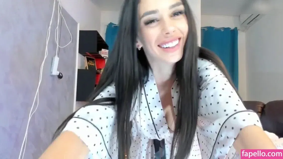 hotfallingdevil Onlyfans Photo Gallery 