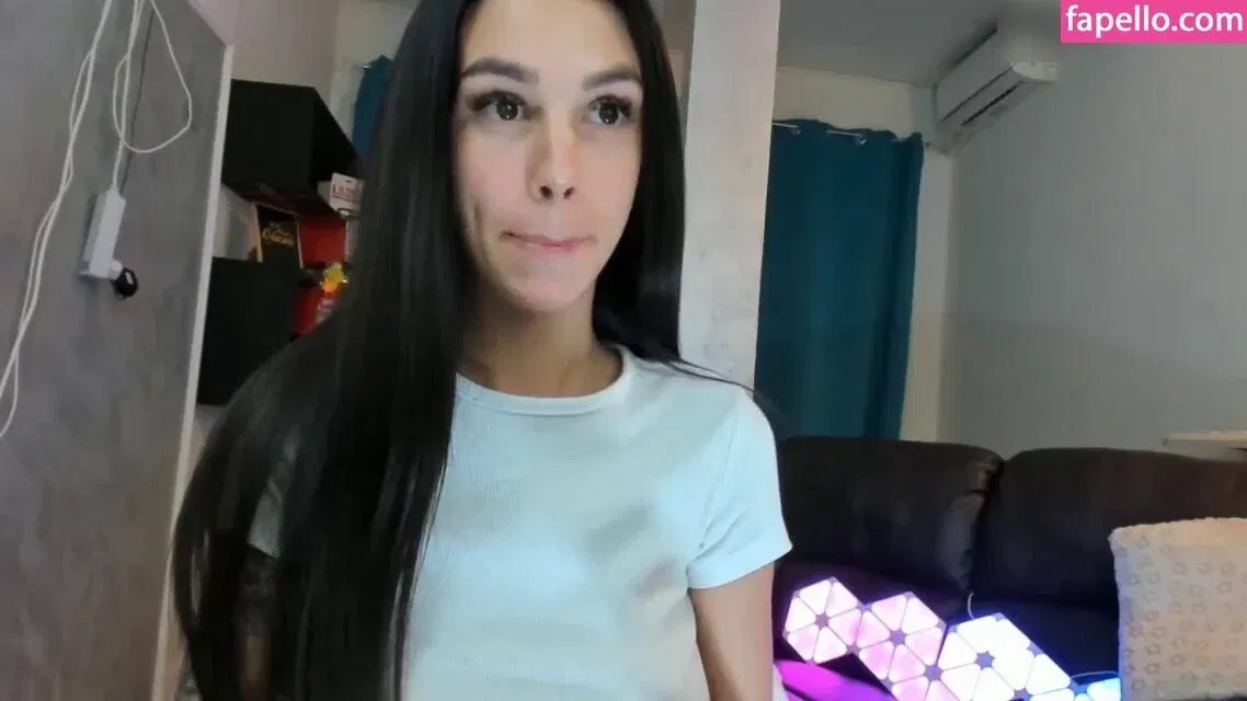 hotfallingdevil Onlyfans Photo Gallery 