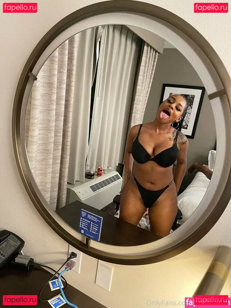 secretsiren Onlyfans Photo Gallery 