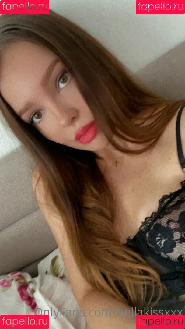 bellakissxxx Onlyfans Photo Gallery 