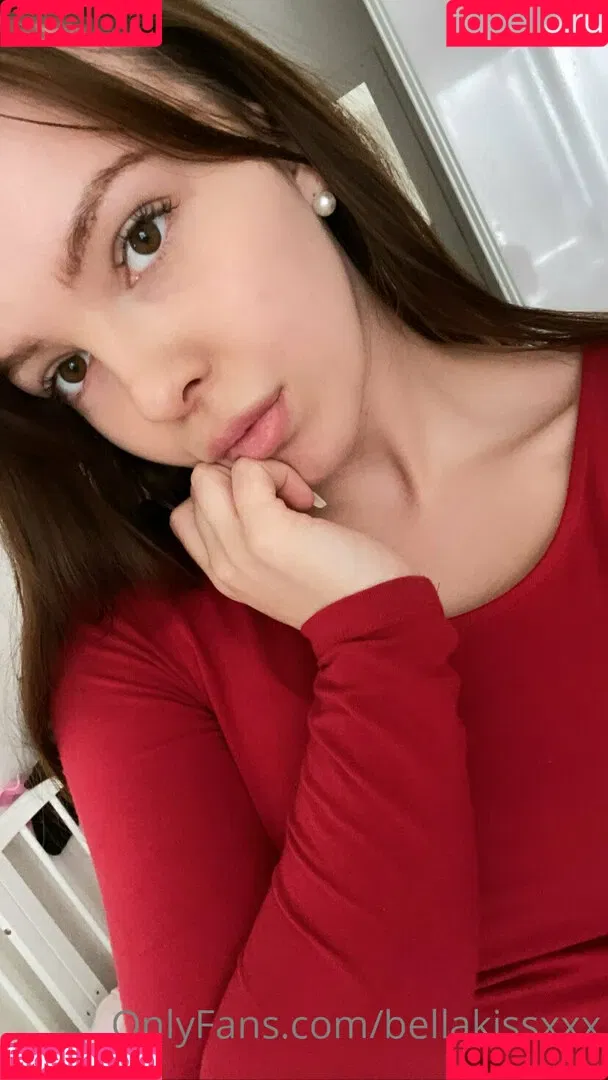bellakissxxx Onlyfans Photo Gallery 