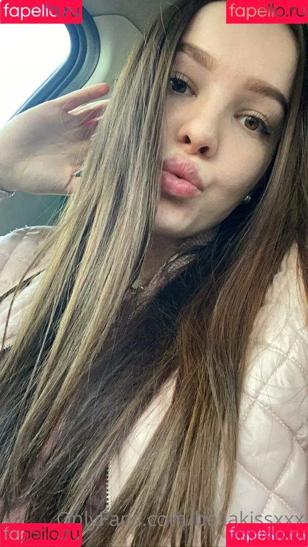 bellakissxxx Onlyfans Photo Gallery 