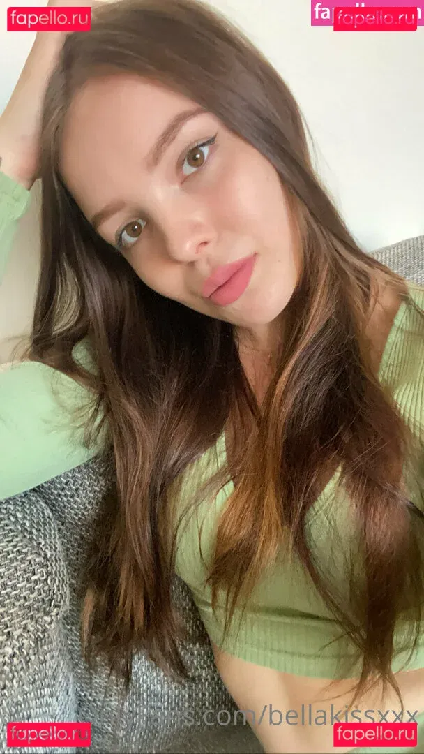 bellakissxxx Onlyfans Photo Gallery 