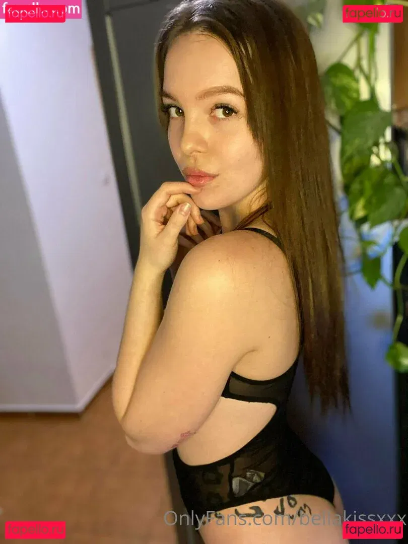 bellakissxxx Onlyfans Photo Gallery 