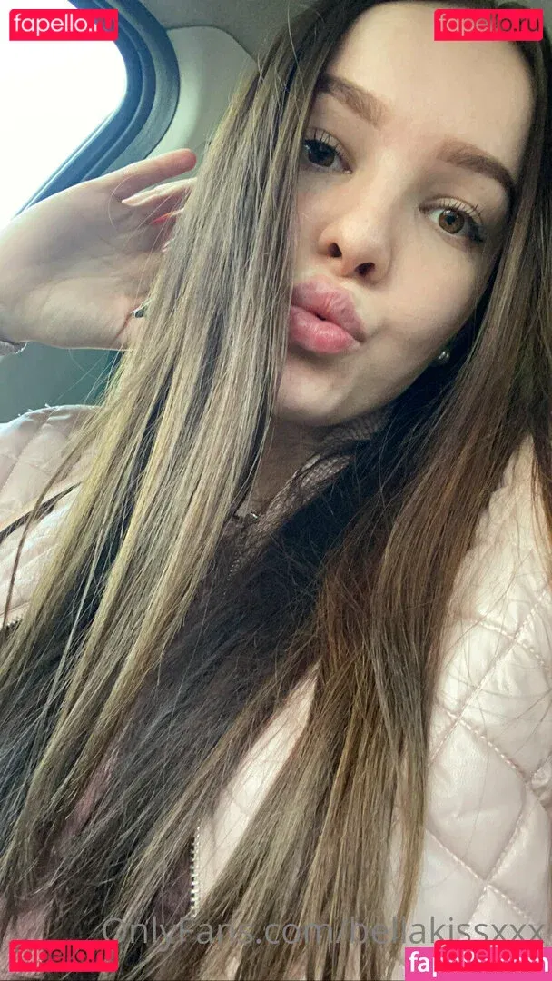 bellakissxxx Onlyfans Photo Gallery 