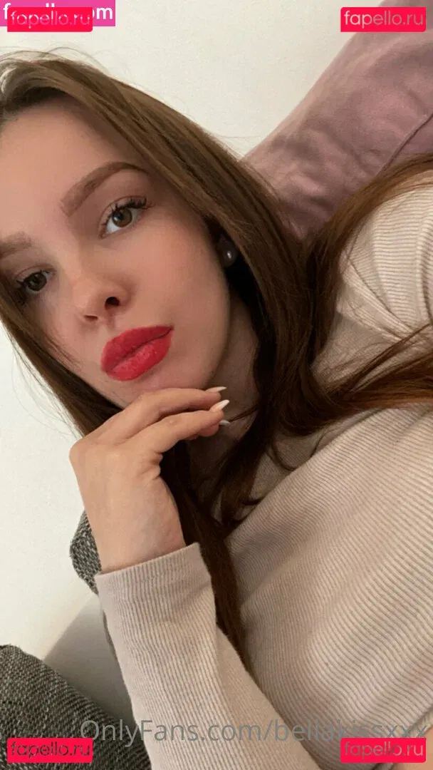 bellakissxxx Onlyfans Photo Gallery 
