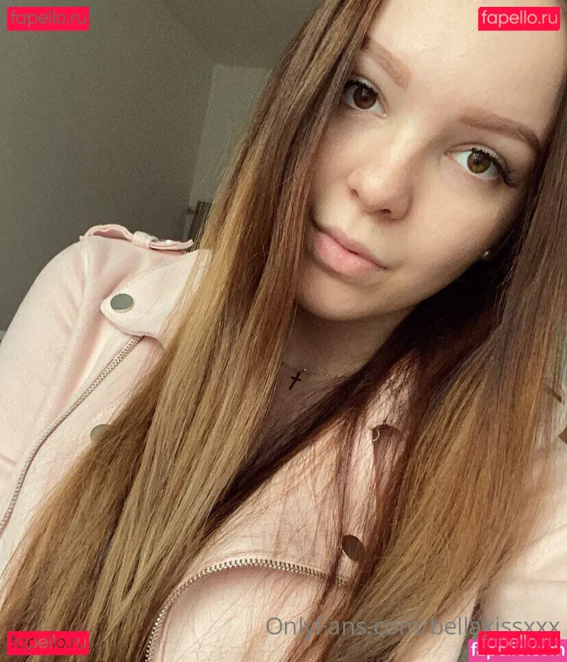 bellakissxxx Onlyfans Photo Gallery 