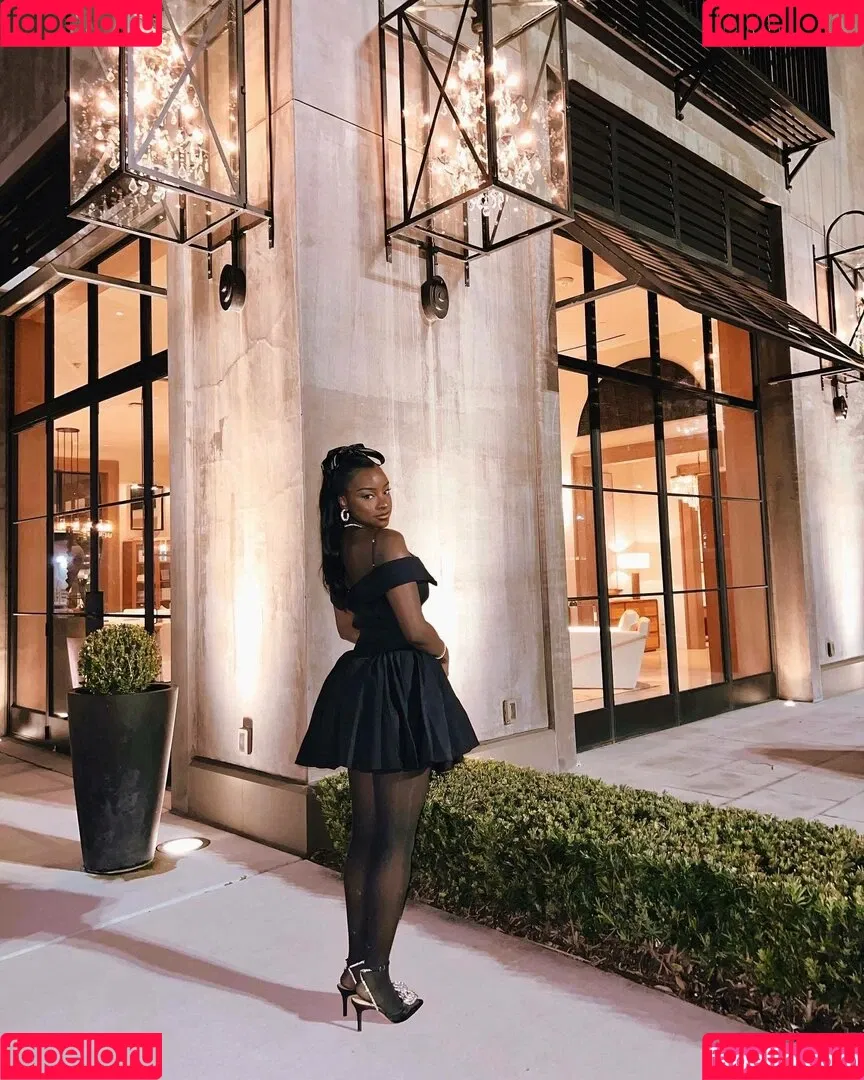 Savannah Perkins Onlyfans Photo Gallery 