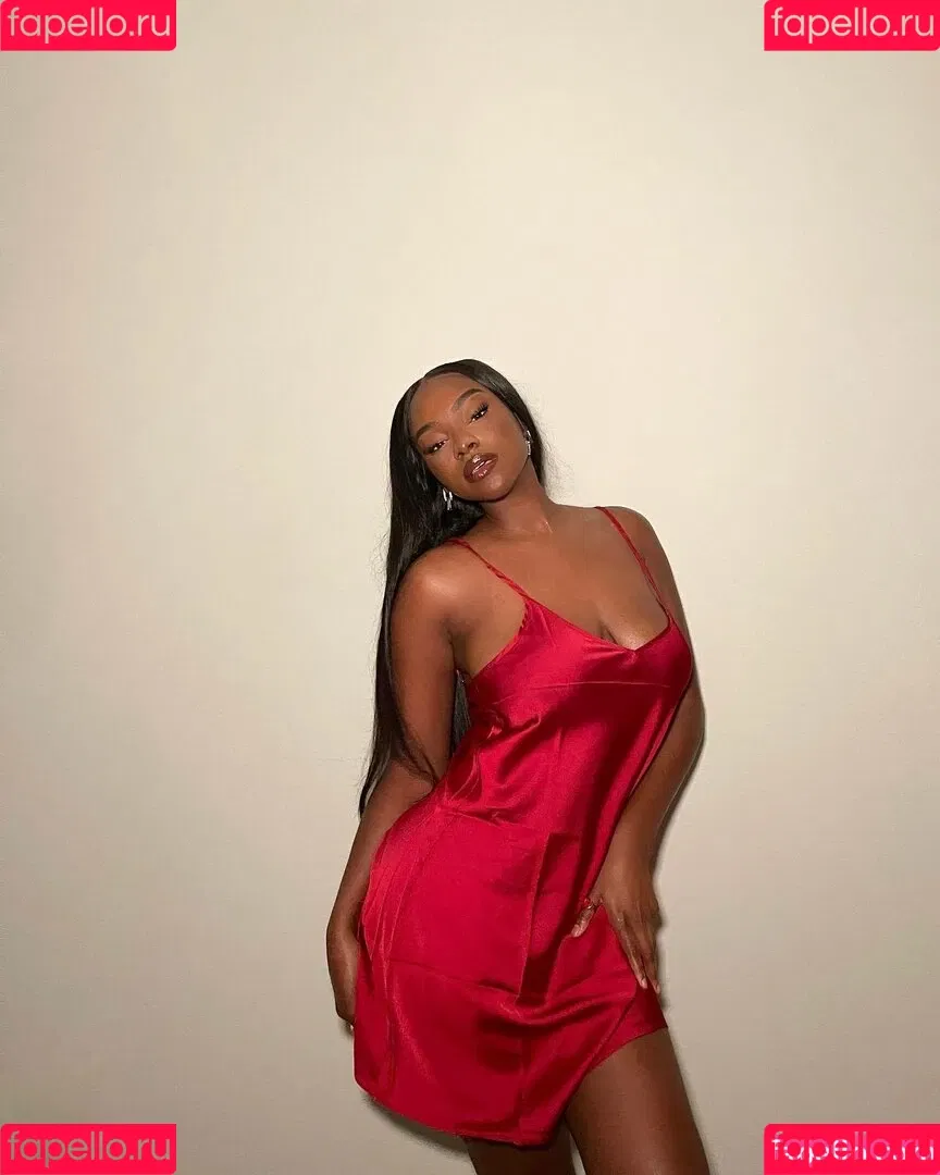 Savannah Perkins Onlyfans Photo Gallery 