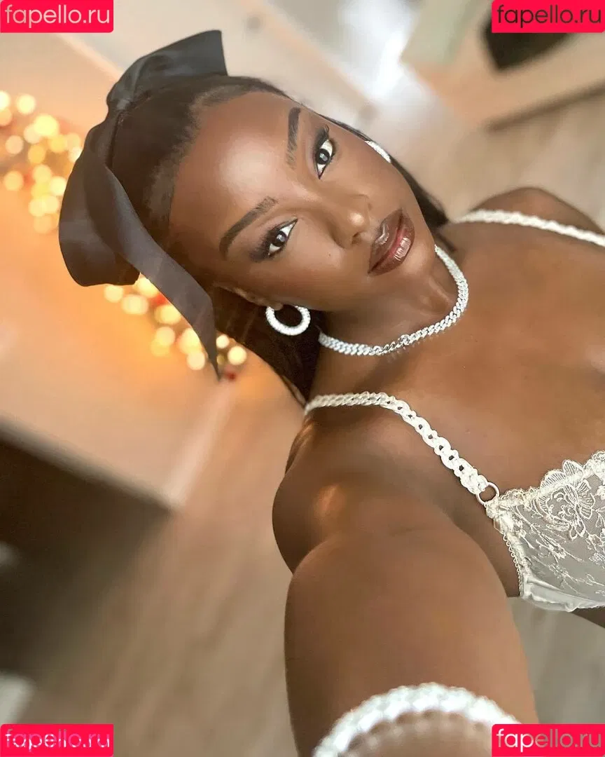 Savannah Perkins Onlyfans Photo Gallery 