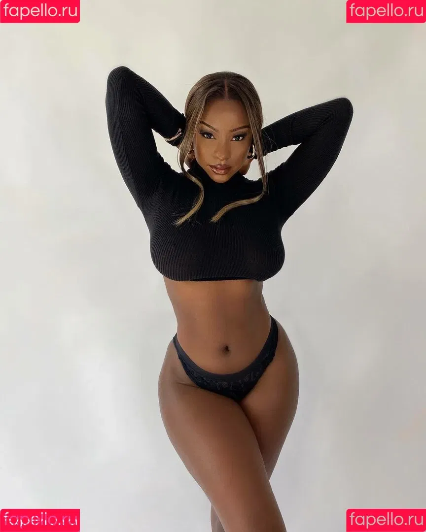 Savannah Perkins Onlyfans Photo Gallery 
