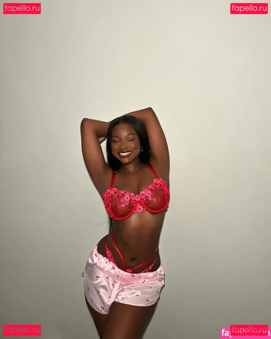 Savannah Perkins Onlyfans Photo Gallery 