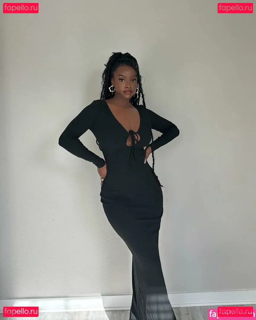 Savannah Perkins Onlyfans Photo Gallery 