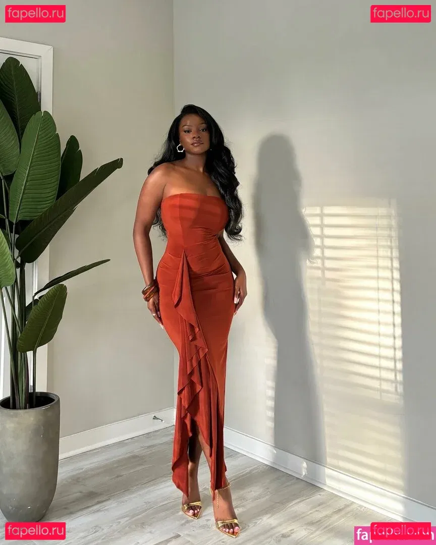 Savannah Perkins Onlyfans Photo Gallery 