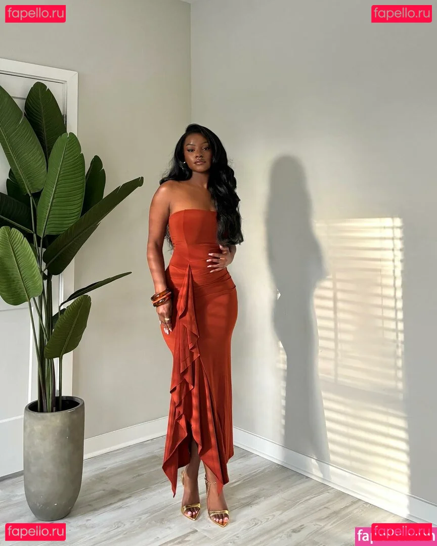 Savannah Perkins Onlyfans Photo Gallery 