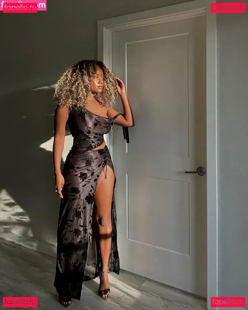 Savannah Perkins Onlyfans Photo Gallery 