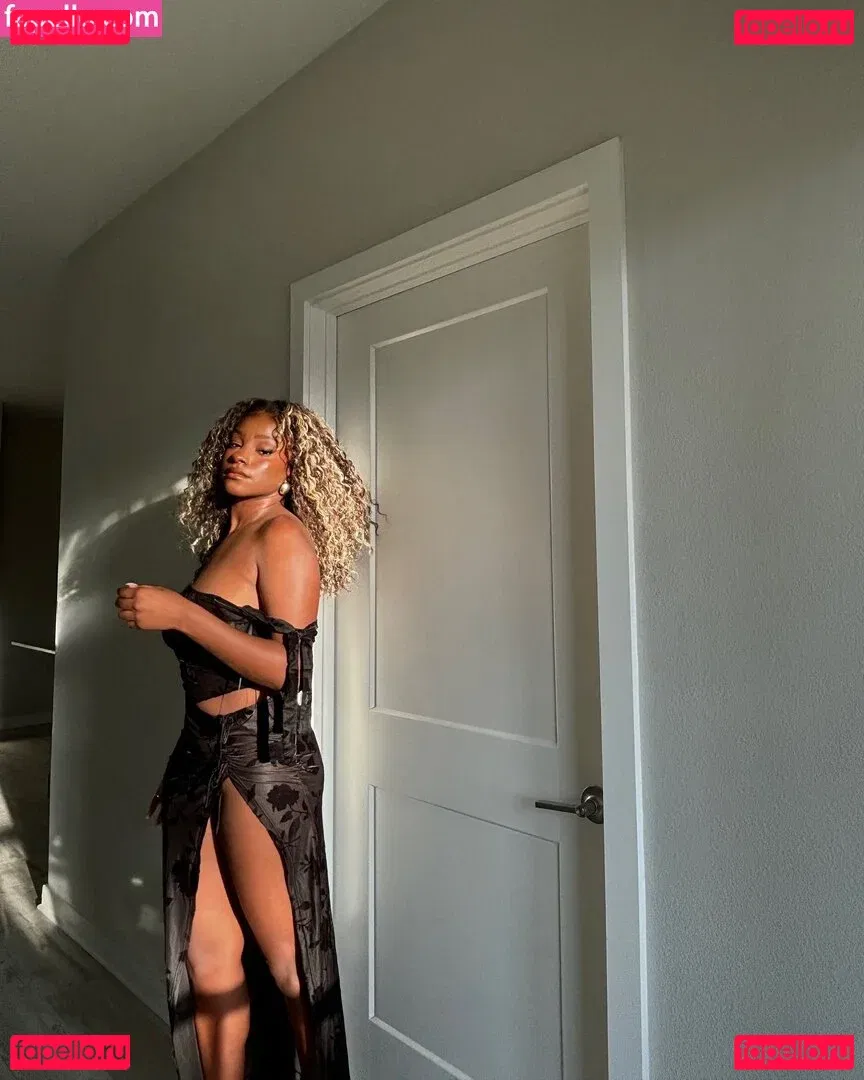 Savannah Perkins Onlyfans Photo Gallery 