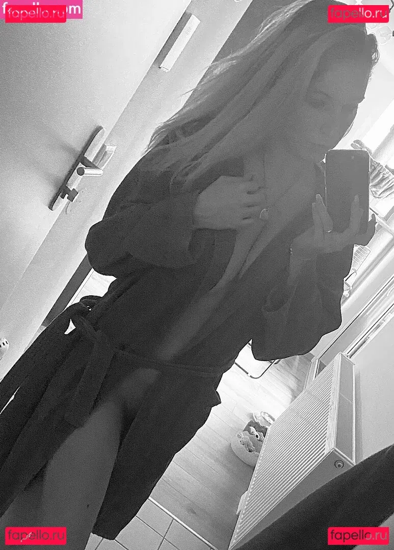 Yvii Onlyfans Photo Gallery 