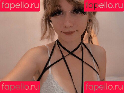 Yvii Onlyfans Photo Gallery 