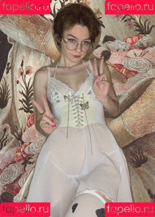 Yvii Onlyfans Photo Gallery 