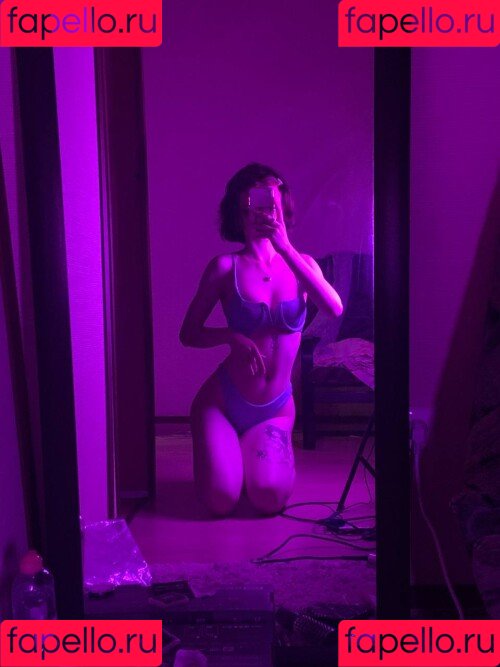 Yvii Onlyfans Photo Gallery 