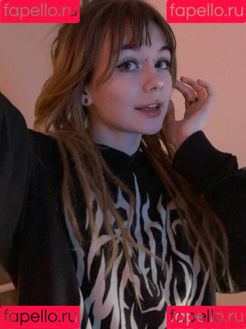 Yvii Onlyfans Photo Gallery 