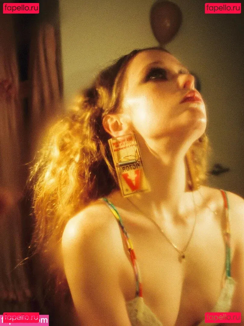 thestrawberrybutcher Onlyfans Photo Gallery 