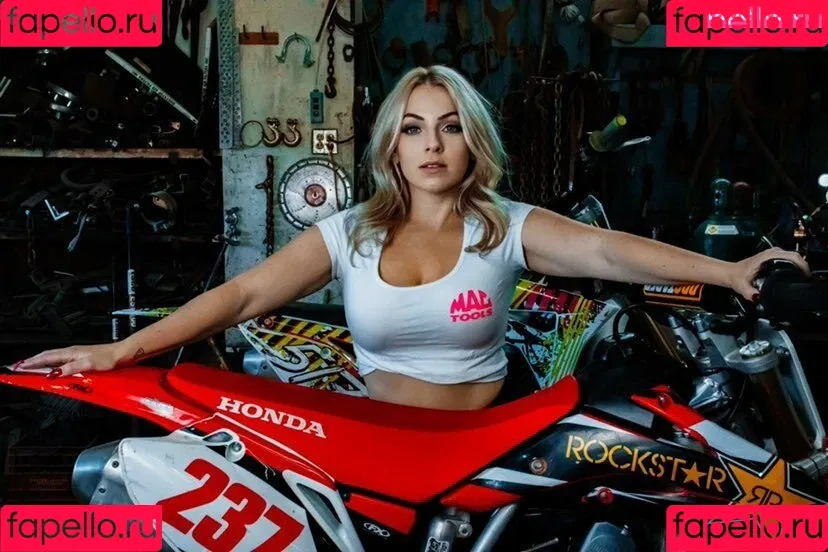Yourfavblondexxx Onlyfans Photo Gallery 