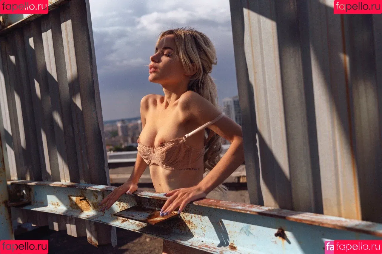 Nadia Rusu Onlyfans Photo Gallery 