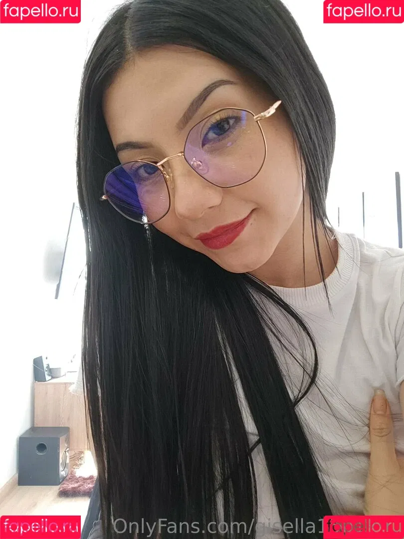 gisella1501997 Onlyfans Photo Gallery 