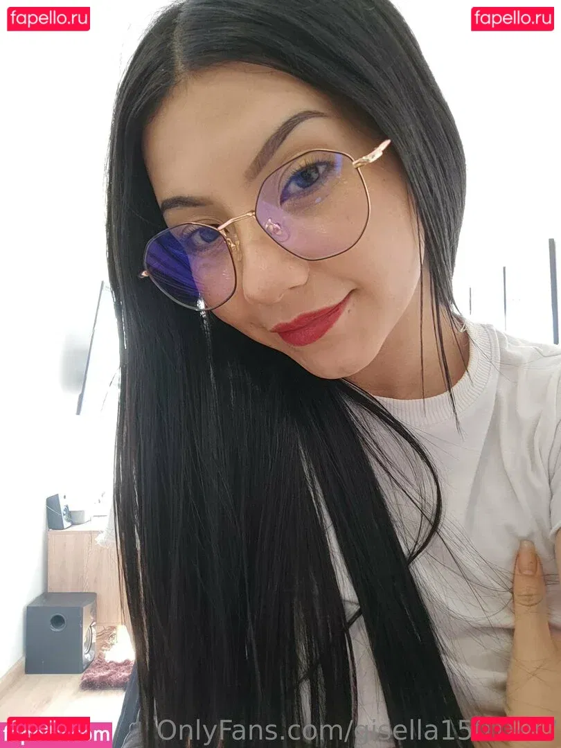gisella1501997 Onlyfans Photo Gallery 