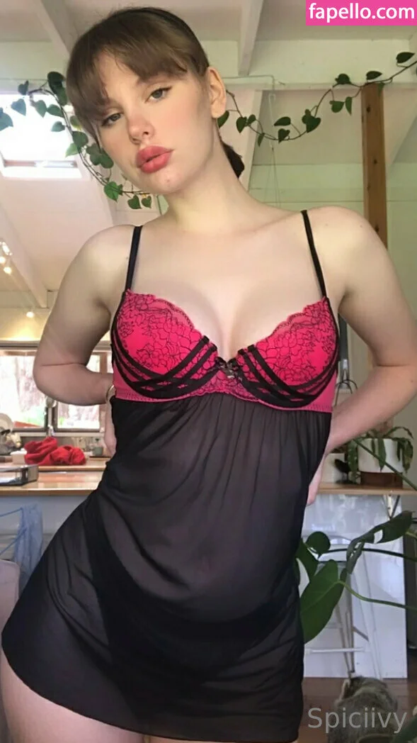 spiciivy Onlyfans Photo Gallery 
