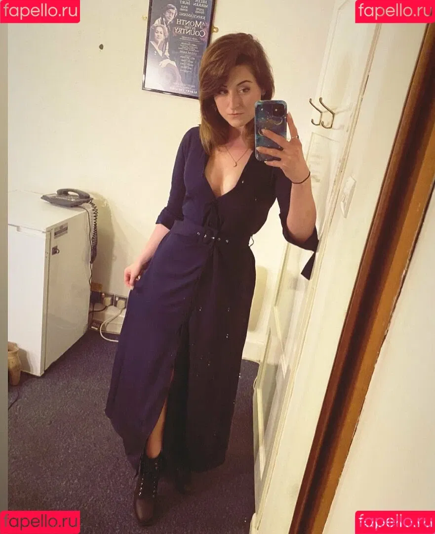 Rebecca Gilliland Onlyfans Photo Gallery 