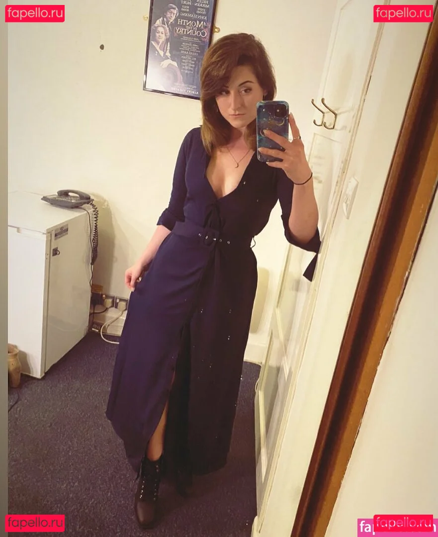 Rebecca Gilliland Onlyfans Photo Gallery 