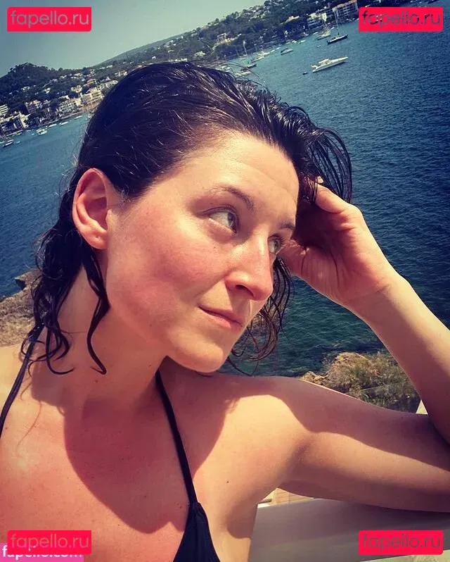 Rebecca Gilliland Onlyfans Photo Gallery 