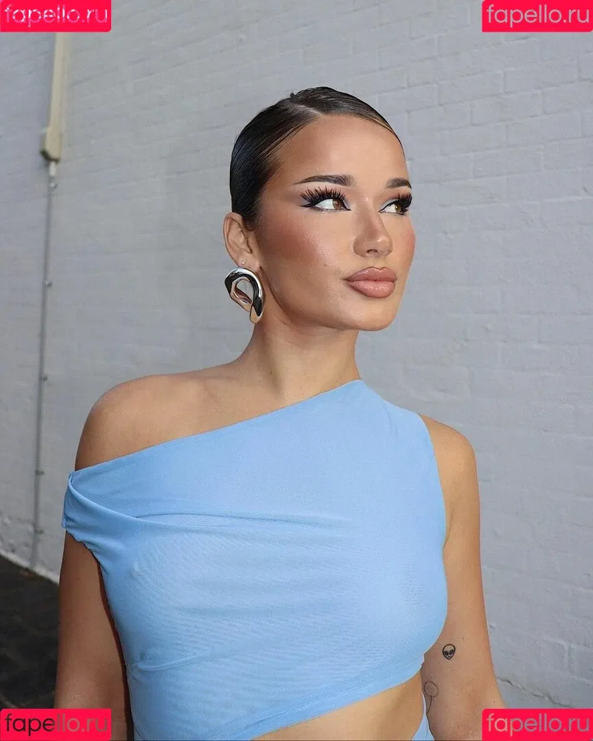 Isabelle Clarke Onlyfans Photo Gallery 