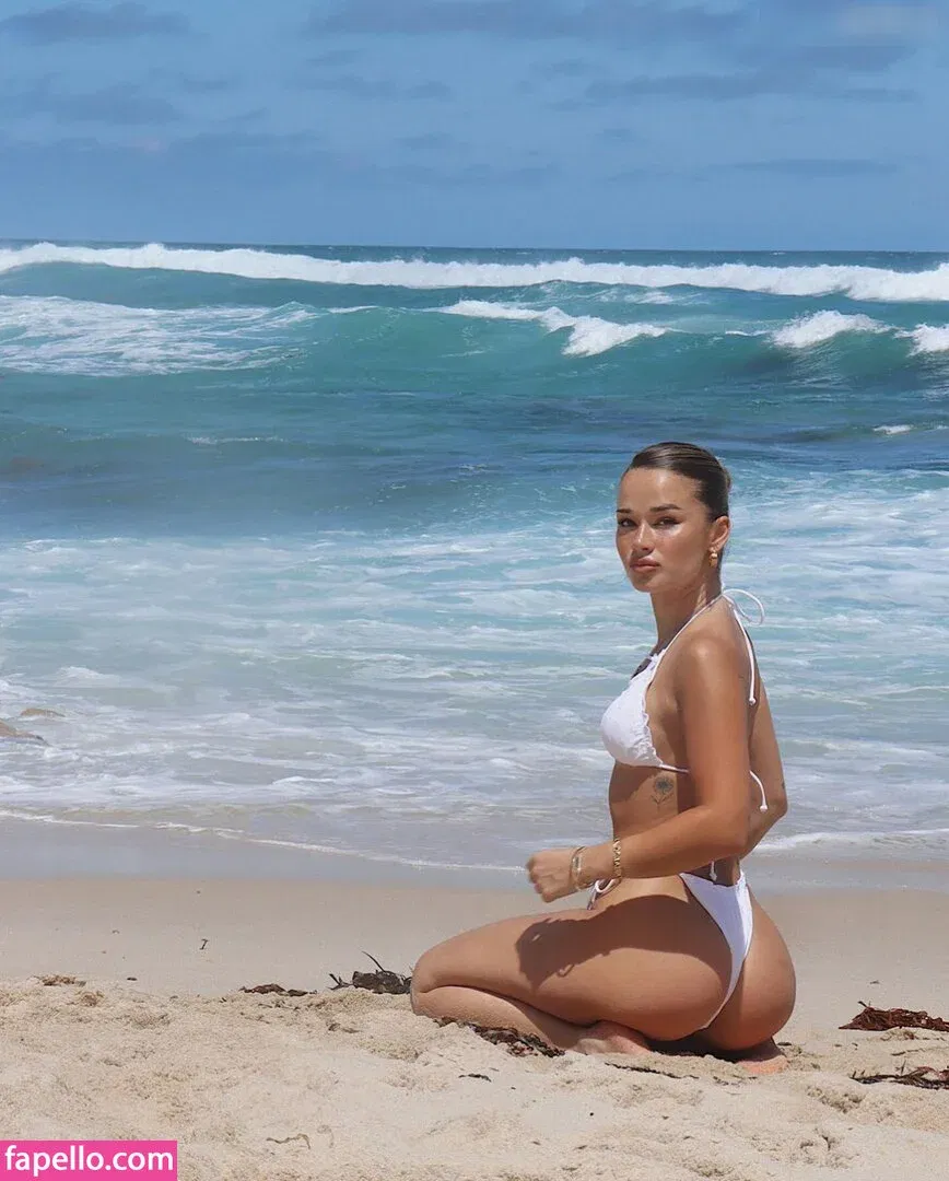 Isabelle Clarke Onlyfans Photo Gallery 