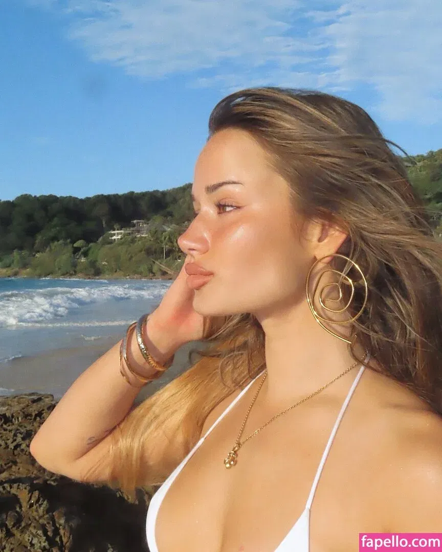 Isabelle Clarke Onlyfans Photo Gallery 