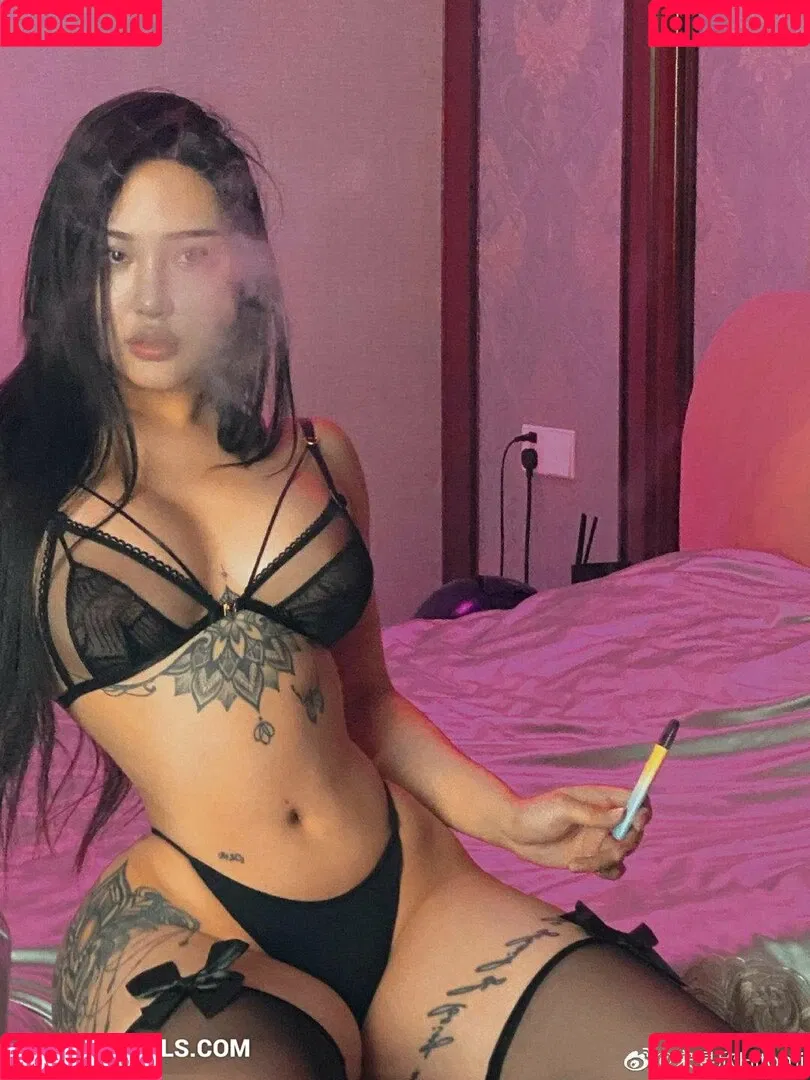 Sangyuxin Hitomi Onlyfans Photo Gallery 