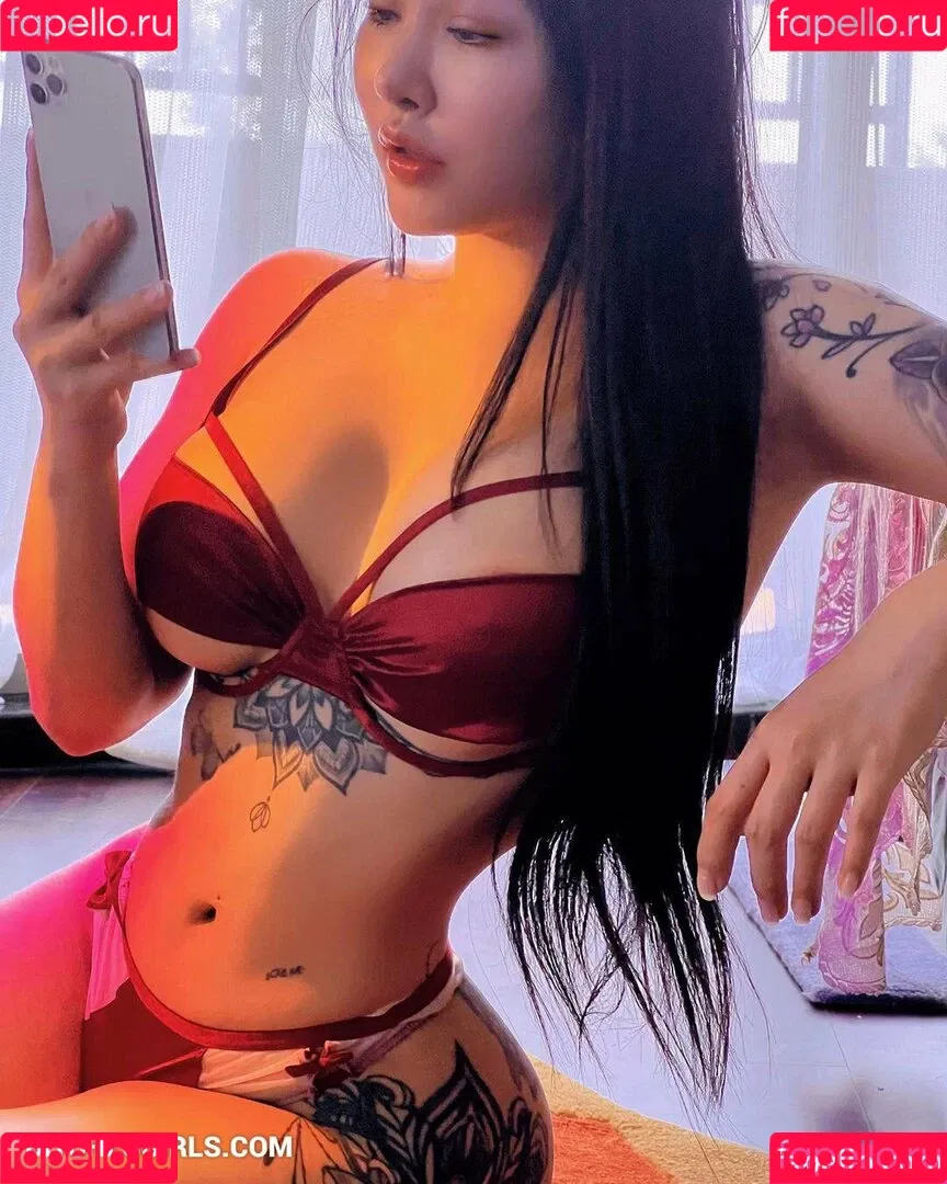 Sangyuxin Hitomi Onlyfans Photo Gallery 