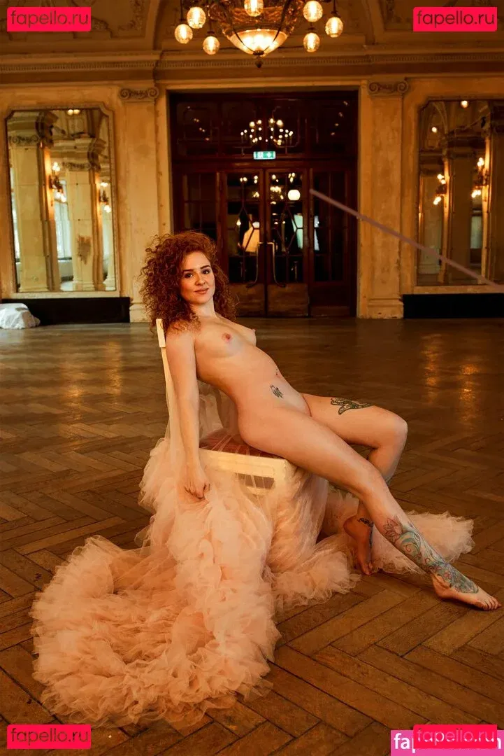 Sarah Hannemann Onlyfans Photo Gallery 